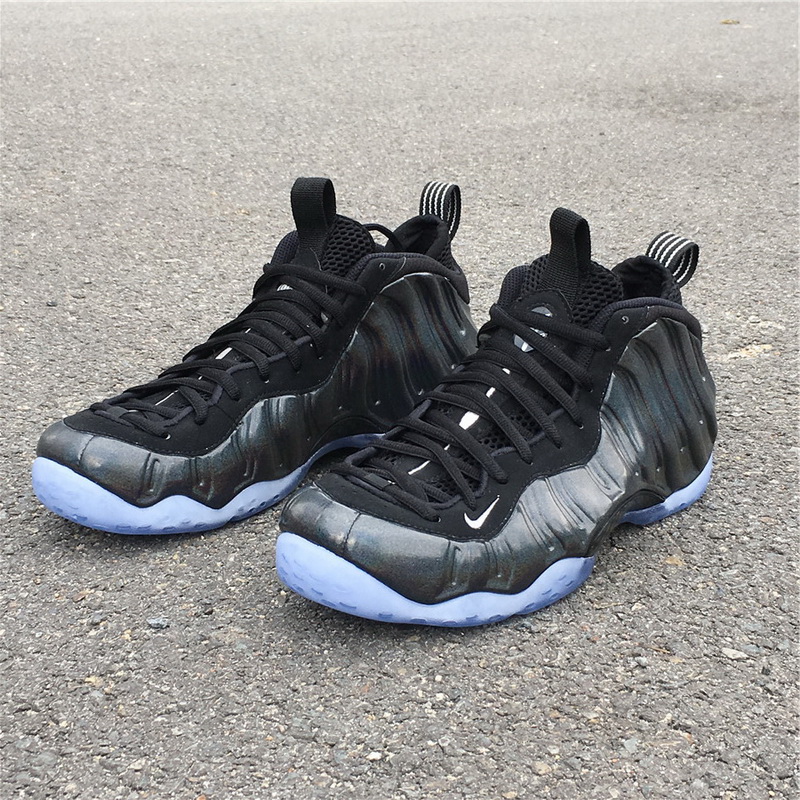 Authentic Nike Air Foamposite one Hologram